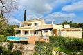 Well maintained 5 bed villa with pool, garage and tennis court near Boliqueime 